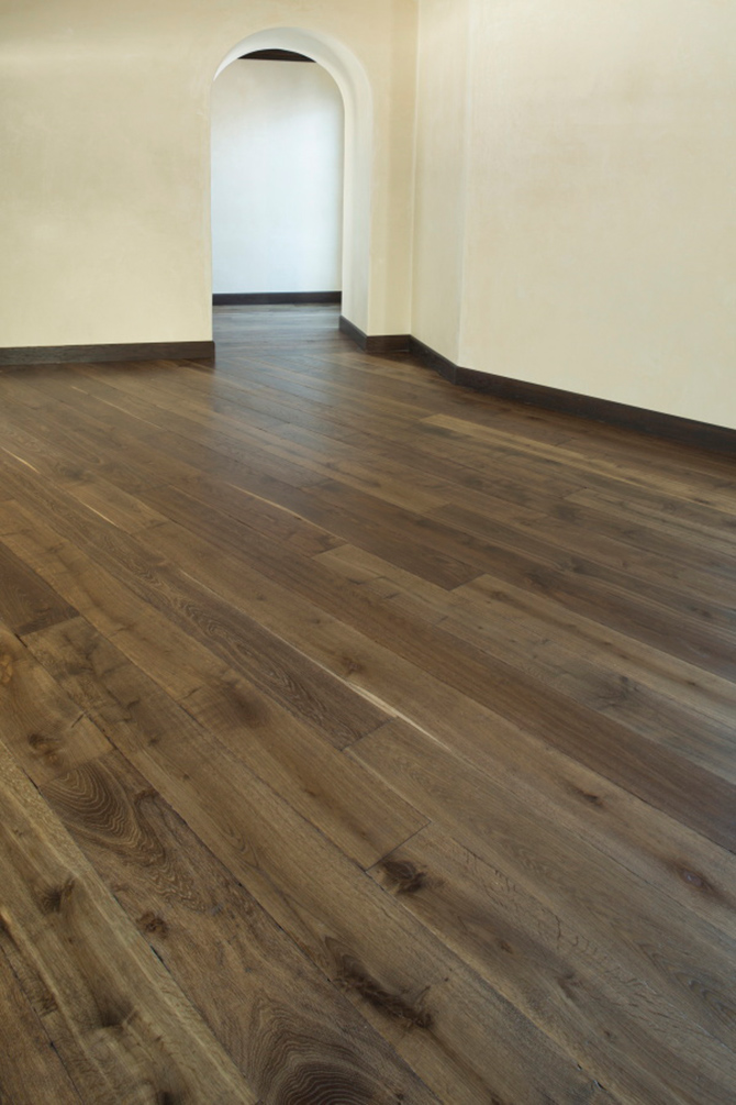 BHRL-057-1 Tumbled European Oak 7" Wide Glitsa Urethane